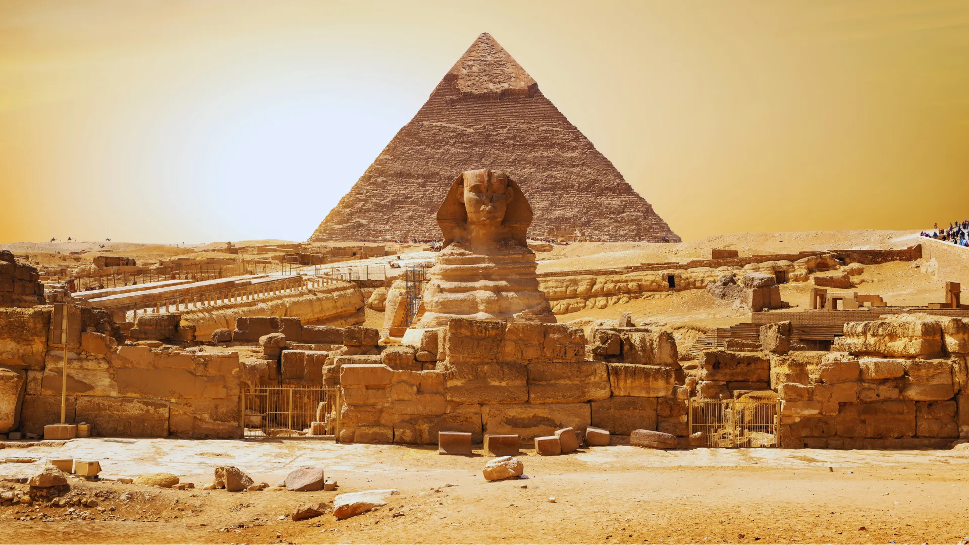 Discover Cairo