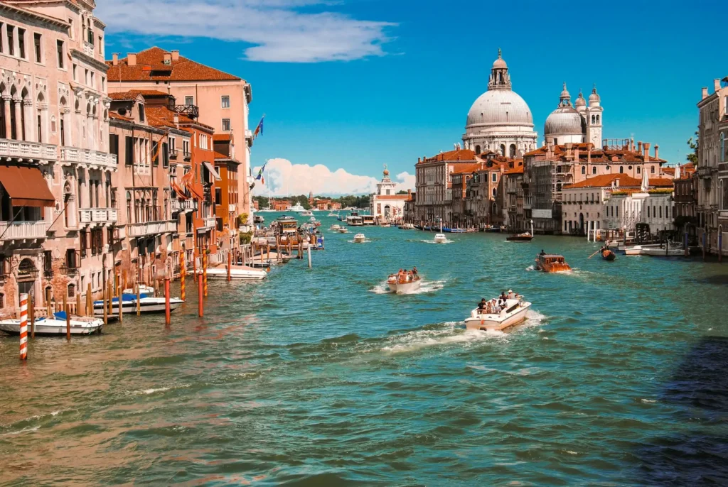 Best Tour Packages for Italy: Complete Guide from Dubai