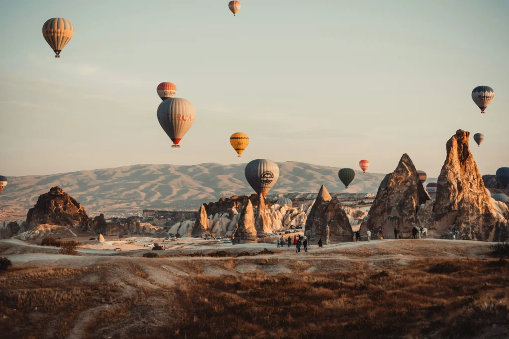 Planning a Holiday? Why Customized Tours Make More Sense